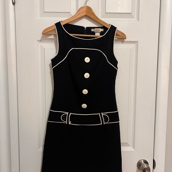 La Belle Black Dress with White Trim - Picture 2 of 7